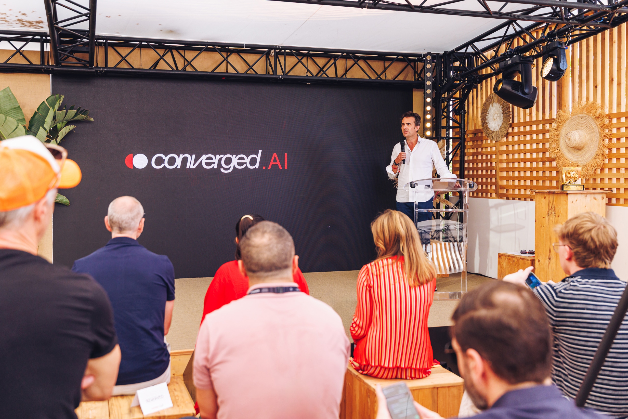 Yannick On Stage Press Briefing